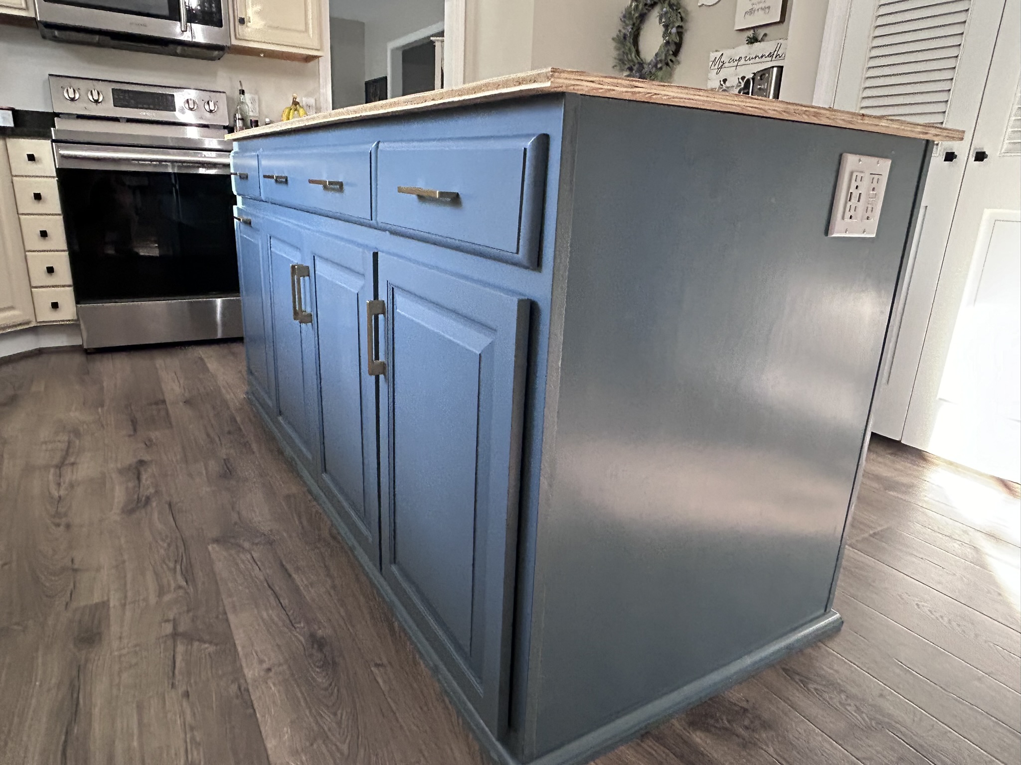 blue cabinet